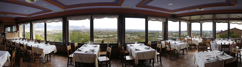 Imagen del bar/restaurante del Hotel Marixa. Foto 5