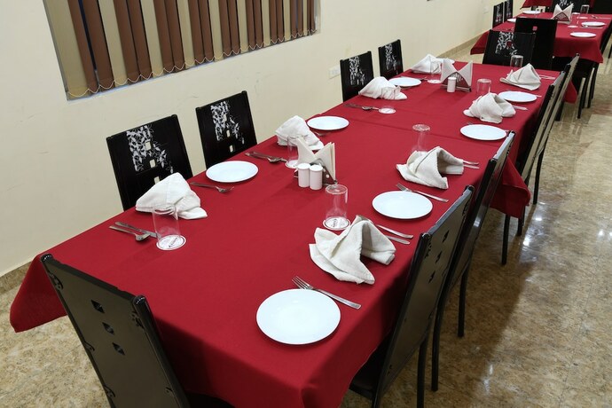 Imagen del bar/restaurante del Hotel Mariya International. Foto 4