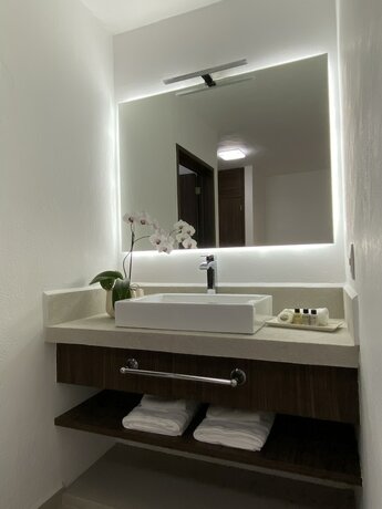 Imagen general del Hotel Marjaba. Foto 9