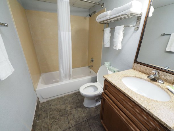 Imagen de la habitación del Hotel Marjac Suites Virginia Beach Oceanfront. Foto 2