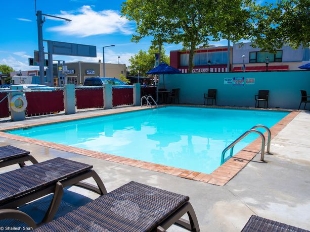 Imagen de la piscina del Hotel Marjac Suites Virginia Beach Oceanfront. Foto 20