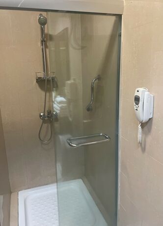 Imagen de la habitación del Hotel Marjorie 'y'. Foto 14