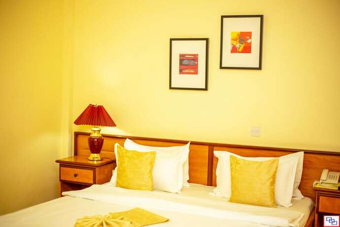 Imagen de la habitación del Hotel Marjorie 'y'. Foto 17