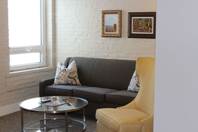 Imagen de la habitación del Hotel Mark Spencer. Foto 8