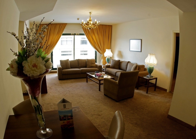 Imagen de la habitación del Hotel Markazia Suites. Foto 5