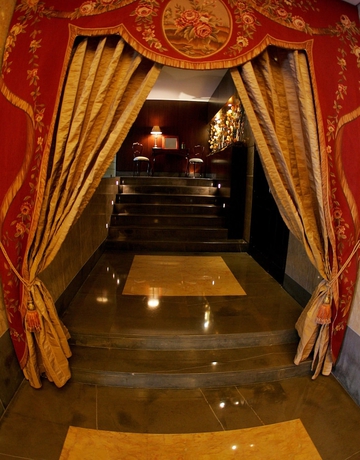 Imagen de los interiores del Hotel Markazia Suites. Foto 12