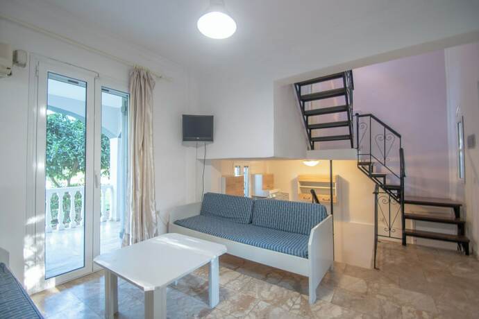 Imagen general del Hotel Markella Holiday Resort. Foto 11