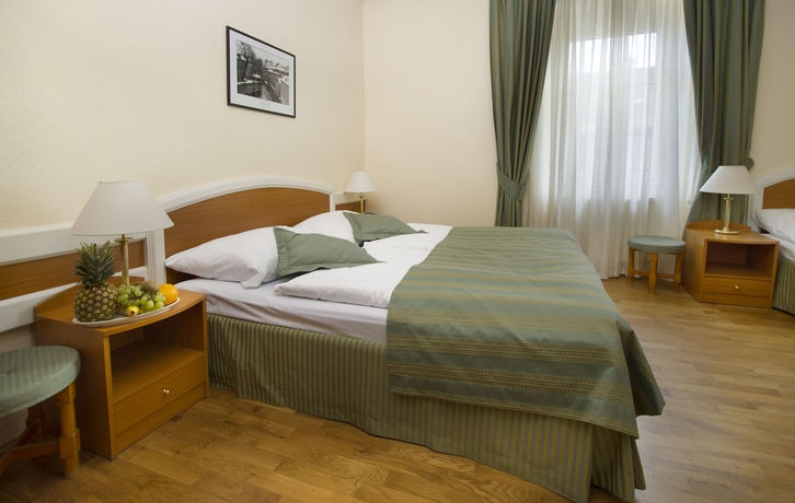 Imagen de la habitación del Hotel Marketa. Foto 7