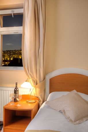 Imagen de la habitación del Hotel Marketa. Foto 14