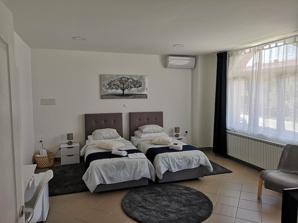 Imagen general del Hotel Marko Airport Rooms. Foto 1