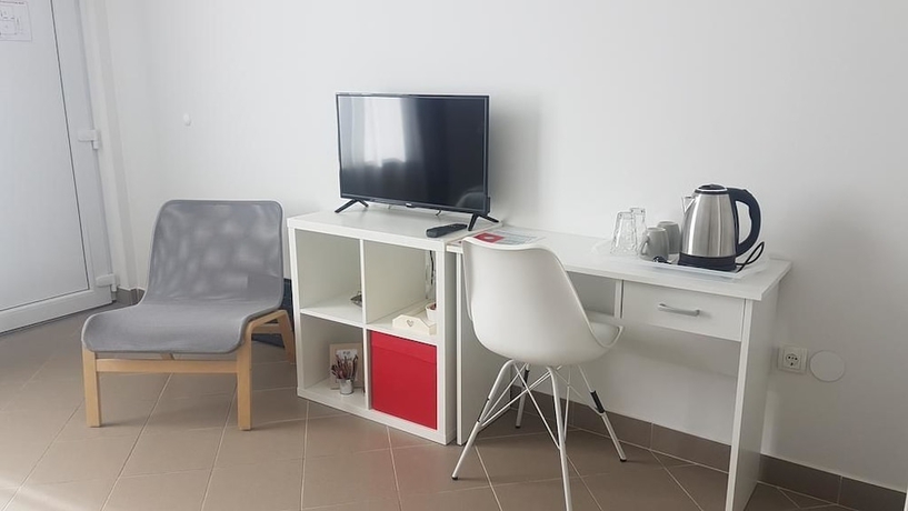 Imagen de la habitación del Hotel Marko Airport Rooms. Foto 8
