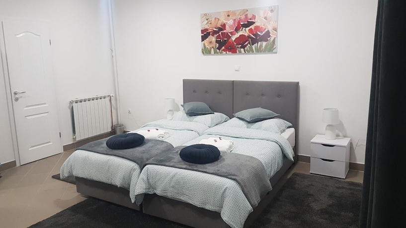 Imagen de la habitación del Hotel Marko Airport Rooms. Foto 14
