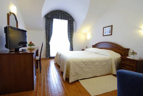 Imagen de la habitación del Hotel Marko. Foto 11