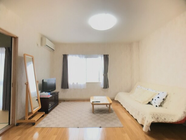 Imagen de la habitación del Hotel Mark's HOME. Foto 33