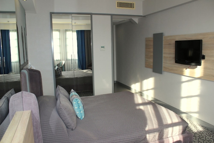 Imagen de la habitación del Hotel Marla. Foto 7