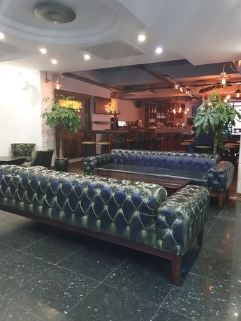 Imagen de los interiores del Hotel Marla. Foto 16