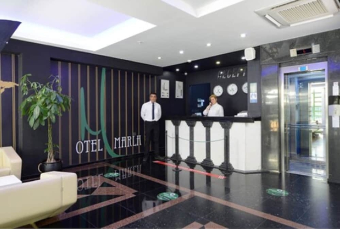 Imagen de los interiores del Hotel Marla. Foto 18