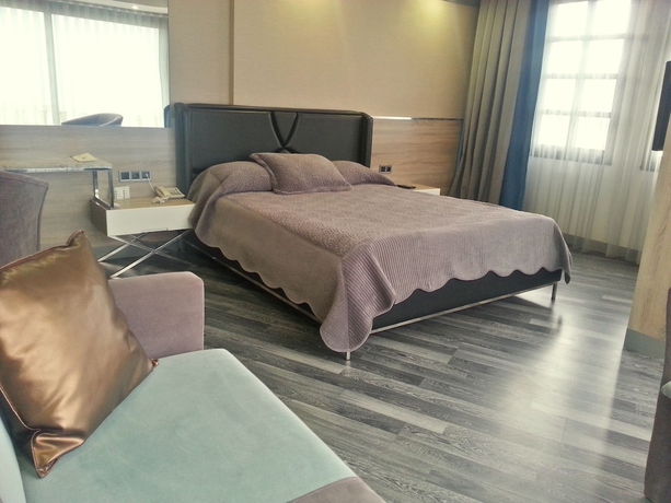 Imagen de la habitación del Hotel Marla. Foto 10