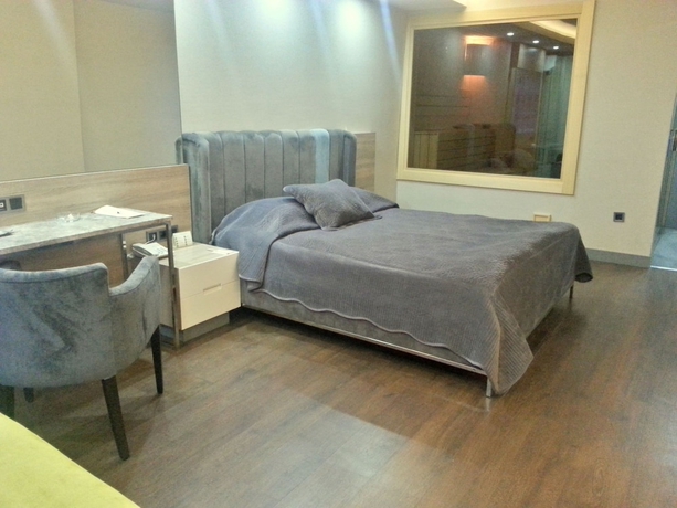 Imagen de la habitación del Hotel Marla. Foto 11
