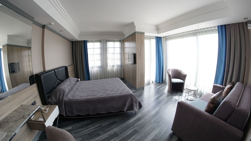 Imagen de la habitación del Hotel Marla. Foto 13
