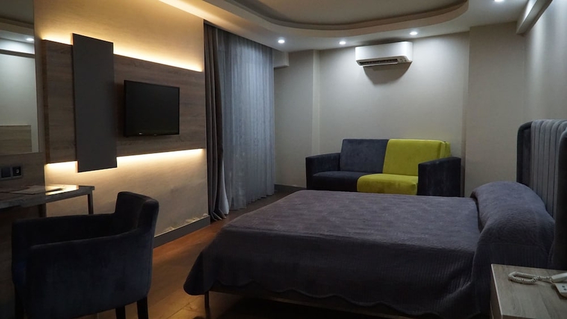 Imagen de la habitación del Hotel Marla. Foto 14