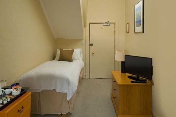 Imagen de la habitación del Hotel Marlborough Arms. Foto 4