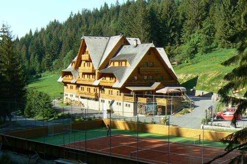 Imagen general del Hotel Marlene. Foto 28