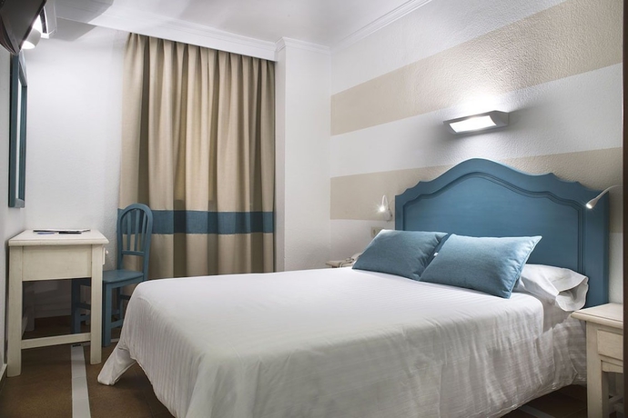 Imagen de la habitación del Hotel Marlin Antilla Playa. Foto 13