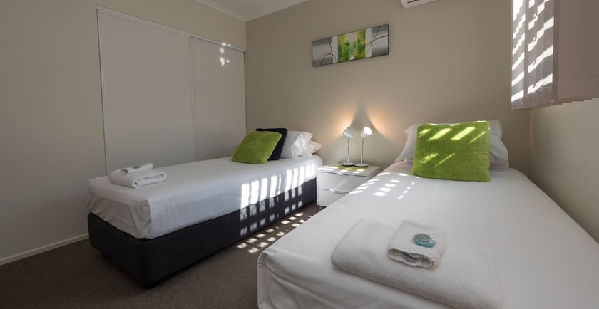 Imagen de la habitación del Hotel Marlin Cove Resort. Foto 13