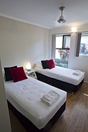 Imagen de la habitación del Hotel Marlin Cove Resort. Foto 17