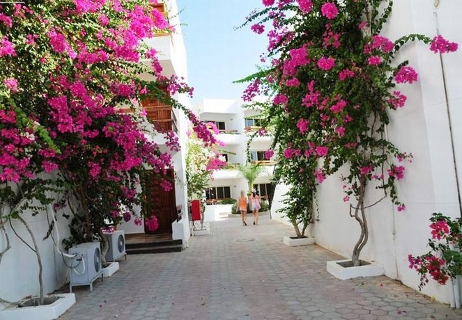 Imagen general del Hotel Marlin Inn Azur Resort, Hurghada. Foto 10