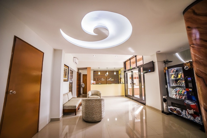 Imagen de los interiores del Hotel Marlon. Foto 17