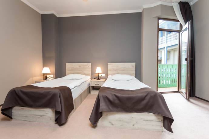 Imagen de la habitación del Hotel Marlyn, Tbilisi. Foto 5