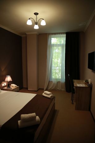 Imagen de la habitación del Hotel Marlyn, Tbilisi. Foto 6
