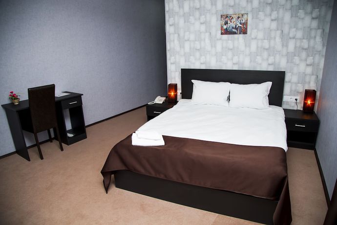 Imagen de la habitación del Hotel Marlyn, Tbilisi. Foto 8