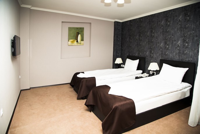 Imagen de la habitación del Hotel Marlyn, Tbilisi. Foto 10