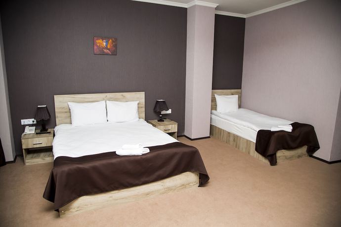 Imagen de la habitación del Hotel Marlyn, Tbilisi. Foto 12
