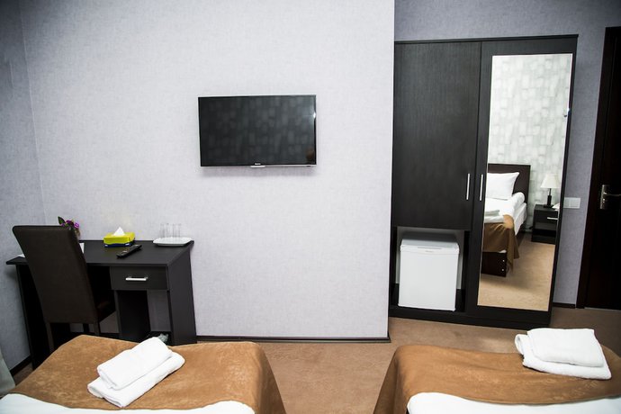 Imagen de la habitación del Hotel Marlyn, Tbilisi. Foto 17