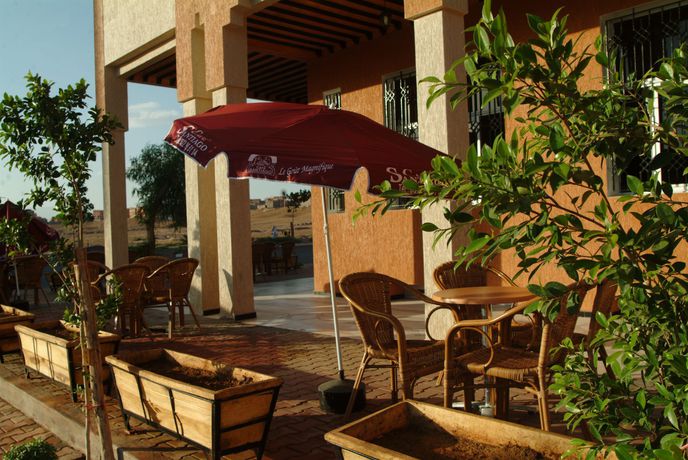 Imagen del bar/restaurante del Hotel Marmar. Foto 3