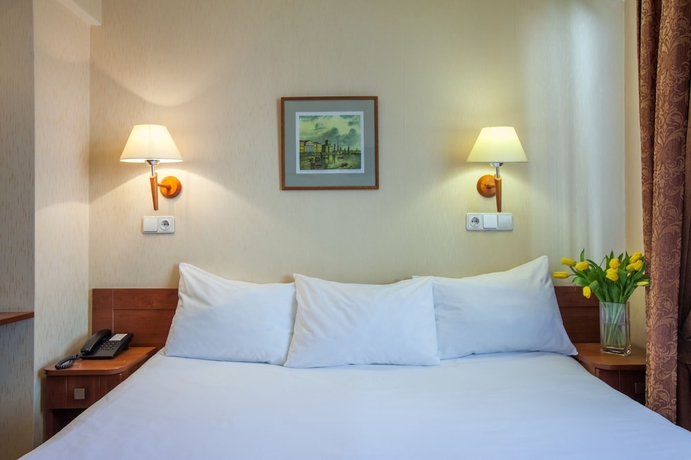 Imagen de la habitación del Hotel Marmara, San Petersburgo. Foto 16