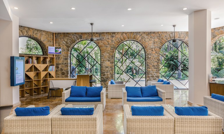 Imagen de los interiores del Hotel Marmaris Bay Resort - Adults Only. Foto 7