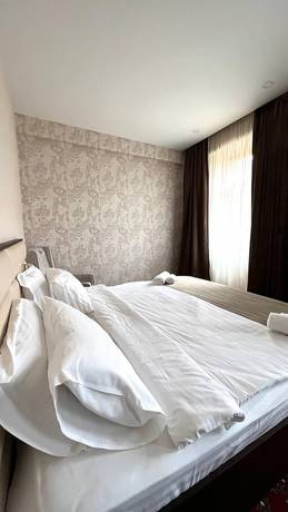 Imagen de la habitación del Hotel Marmenio. Foto 17