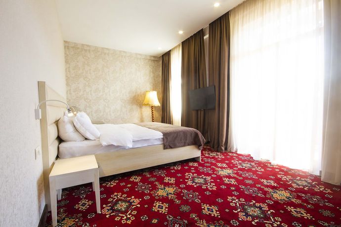 Imagen de la habitación del Hotel Marmenio. Foto 18