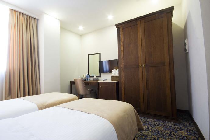 Imagen de la habitación del Hotel Marmenio. Foto 19