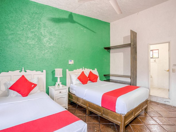 Imagen de la habitación del Hotel Marmil. Foto 11