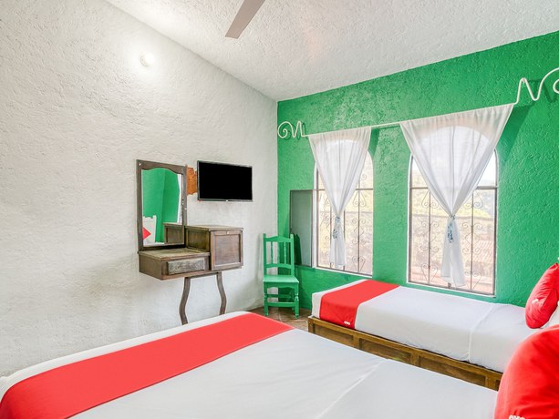 Imagen de la habitación del Hotel Marmil. Foto 12