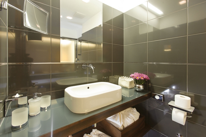 Imagen de la habitación del Hotel Marmont Heritage. Foto 8