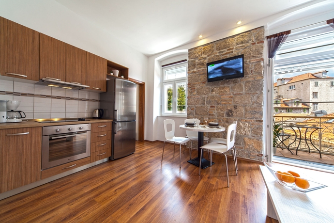 Imagen de la habitación del Hotel Marmontova Luxury Rooms. Foto 9