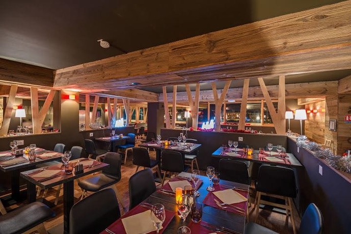 Imagen del bar/restaurante del Hotel Marmotel, Uvernet-Fours. Foto 4