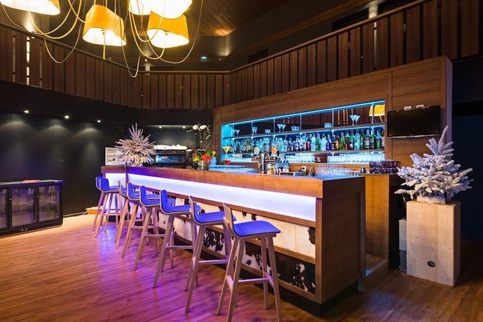 Imagen del bar/restaurante del Hotel Marmotel, Uvernet-Fours. Foto 7